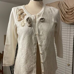 Joseph A. Size M, Light Weight, White Sweater, With Embellishments